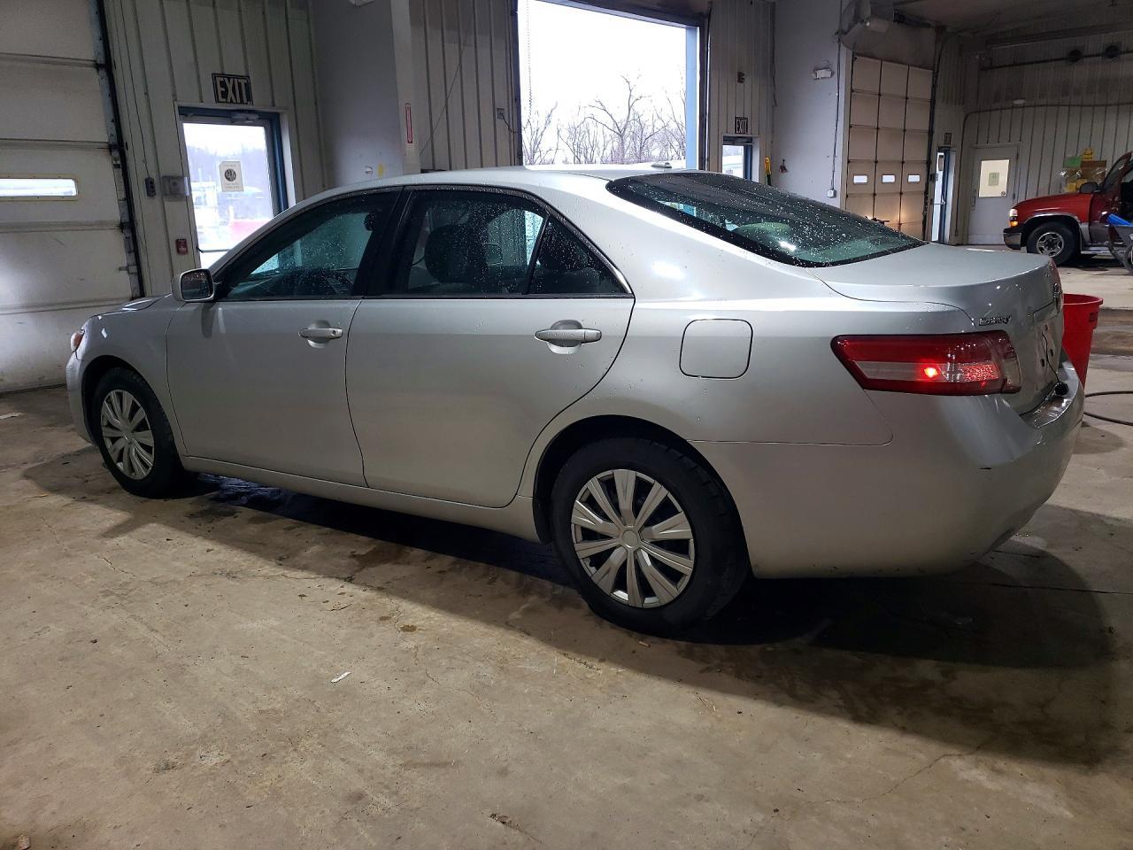 2010 TOYOTA CAMRY