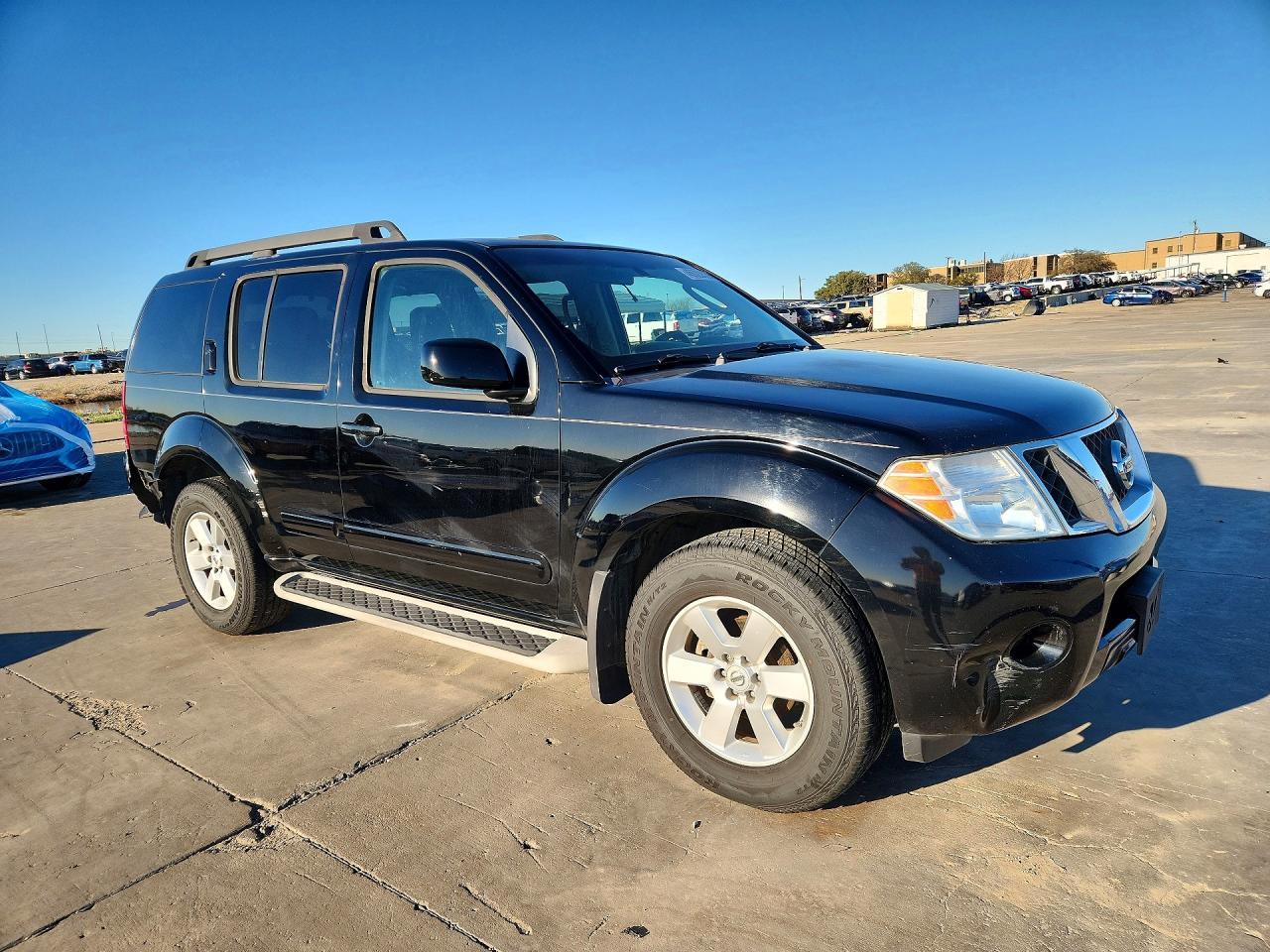 2012 NISSAN PATHFINDER