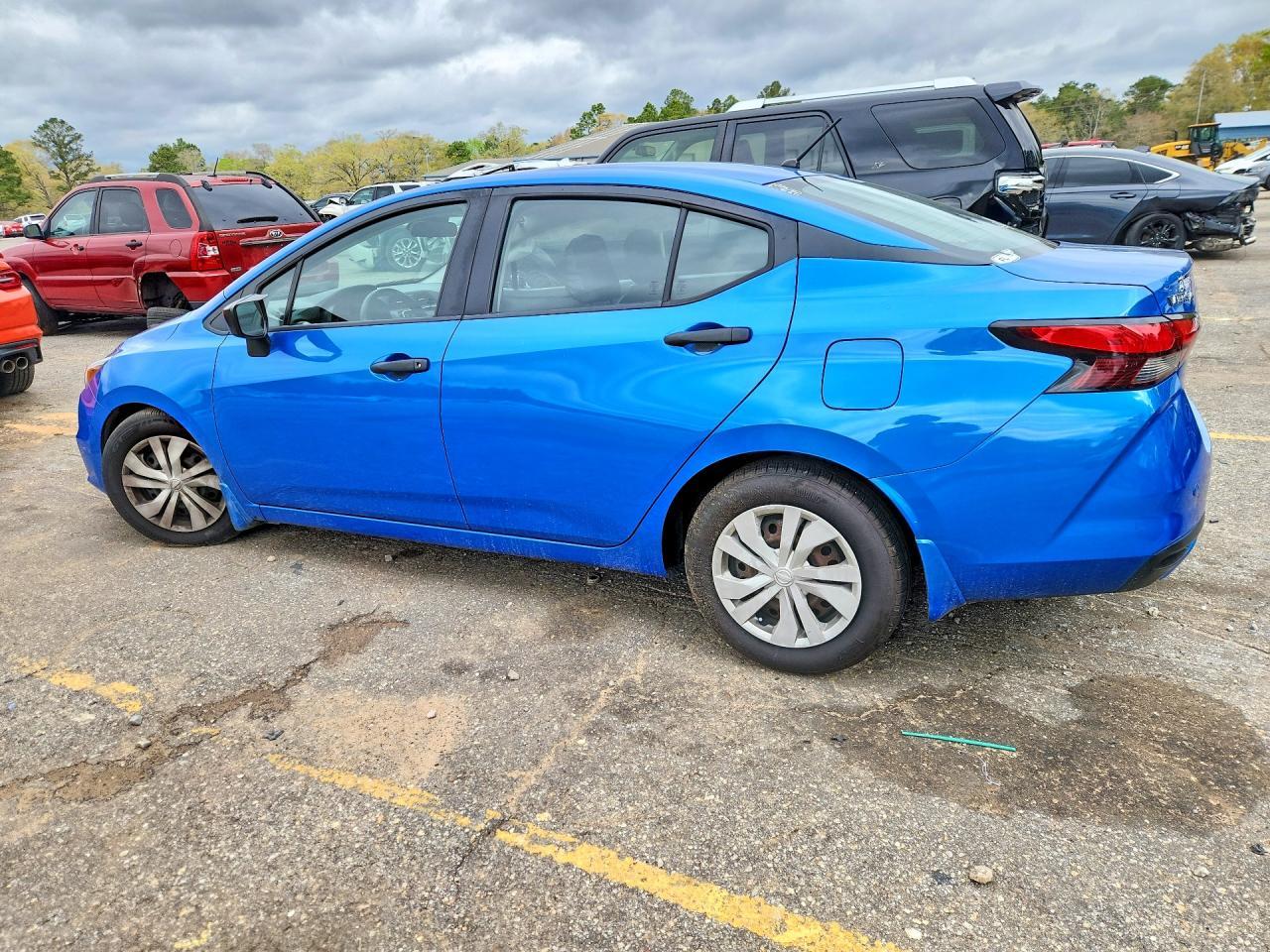 2020 NISSAN VERSA