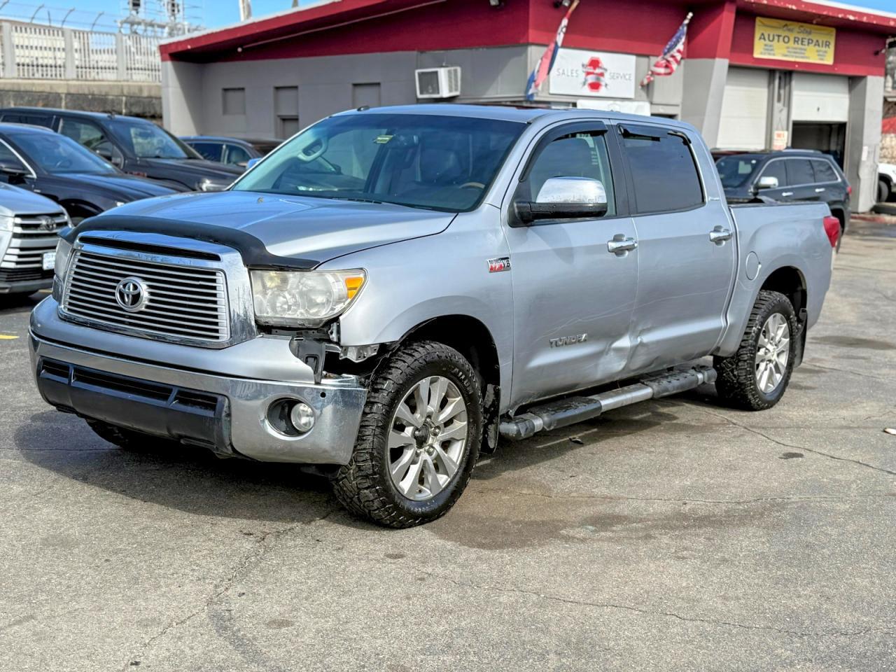2012 TOYOTA TUNDRA