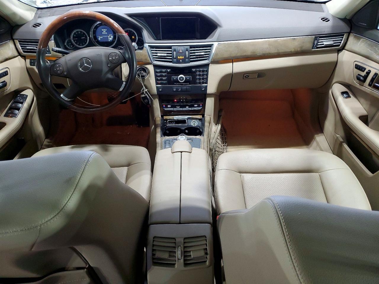 2010 MERCEDES-BENZ E-Class