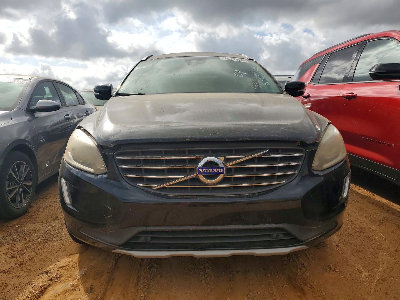 2016 VOLVO XC60