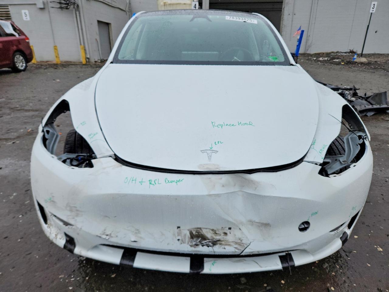 2024 TESLA MODEL Y