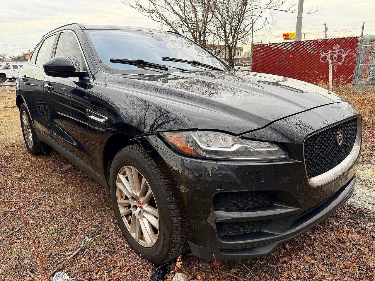 2017 JAGUAR F-Pace