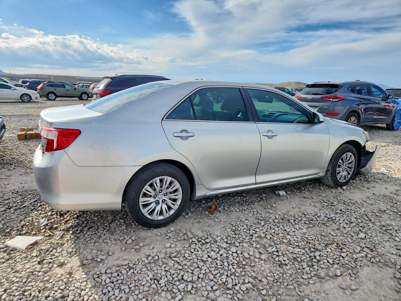 2012 TOYOTA CAMRY