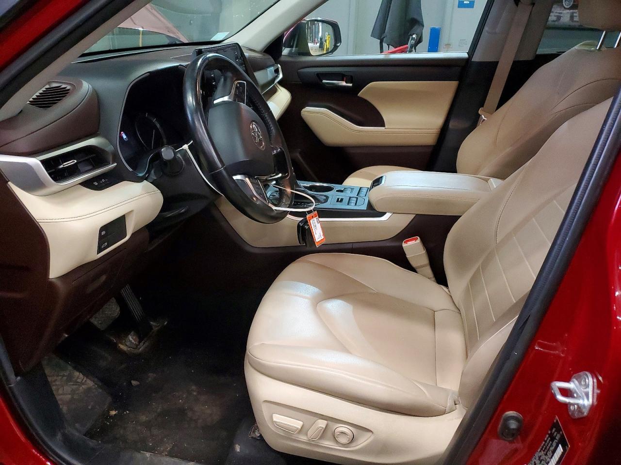 2020 TOYOTA HIGHLANDER