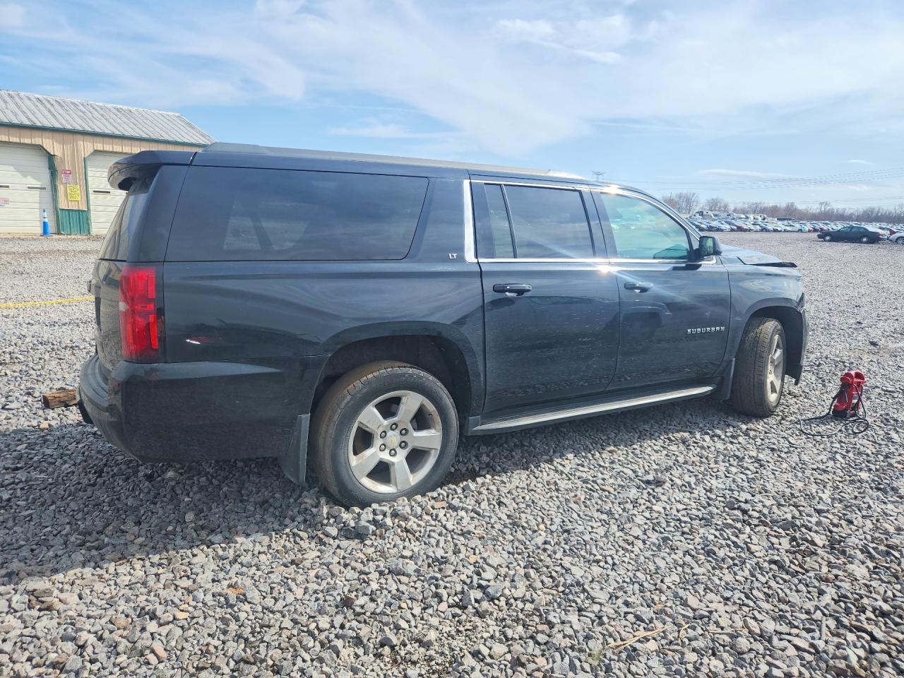 2016 CHEVROLET Suburban