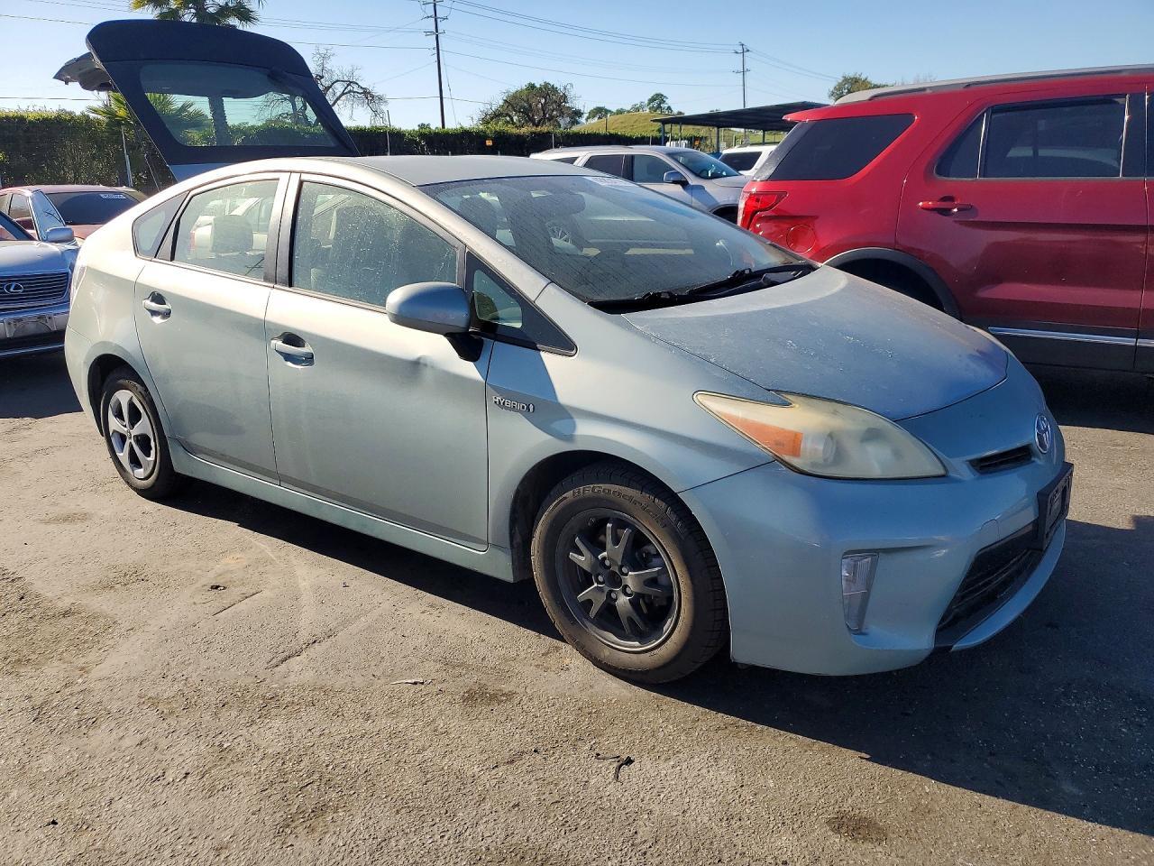 2012 TOYOTA PRIUS
