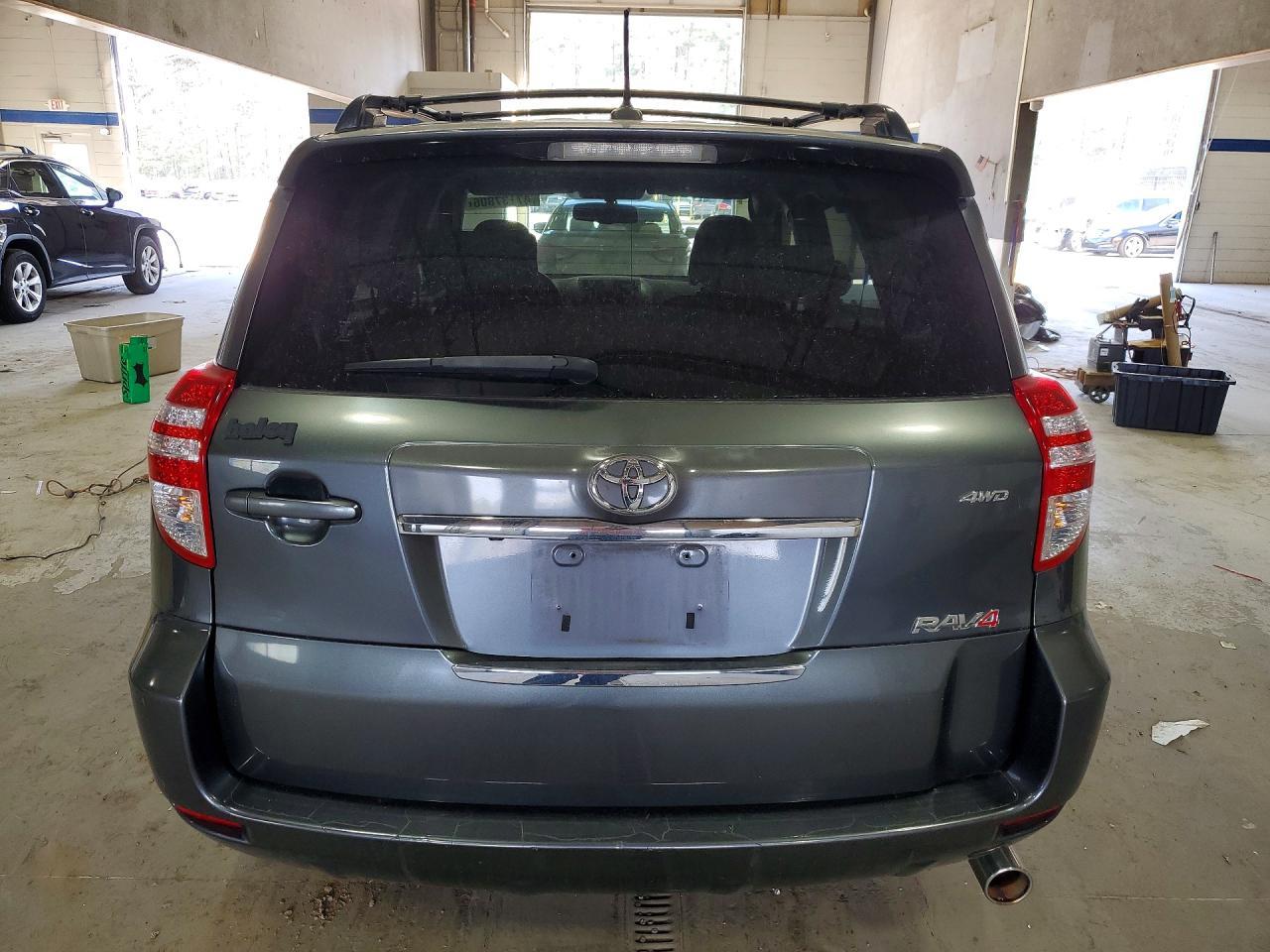 2011 TOYOTA RAV4
