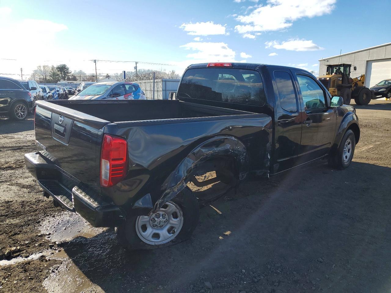 2017 NISSAN Frontier