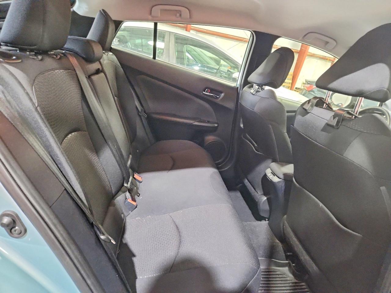 2022 TOYOTA PRIUS