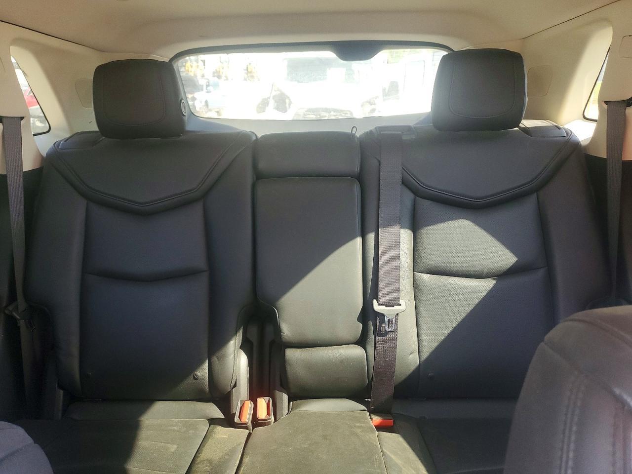 2017 CADILLAC XT5
