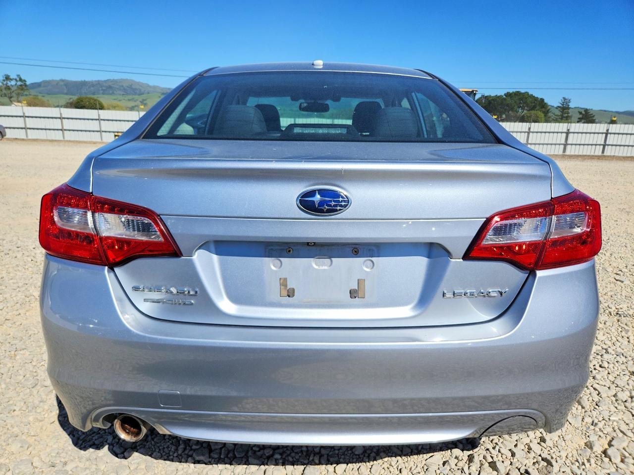 2015 SUBARU Legacy