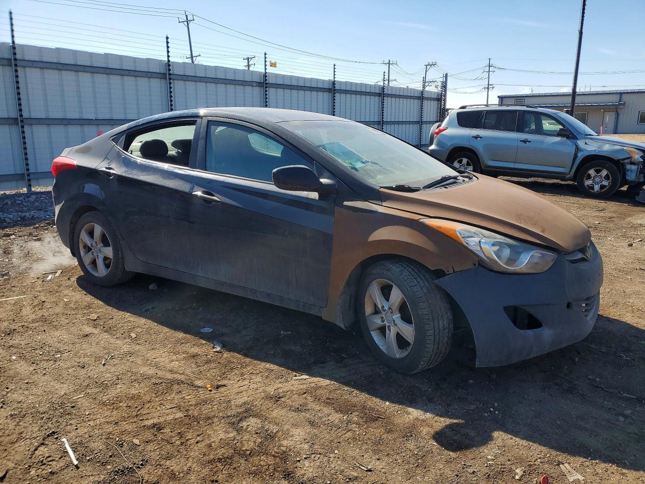 2012 HYUNDAI ELANTRA