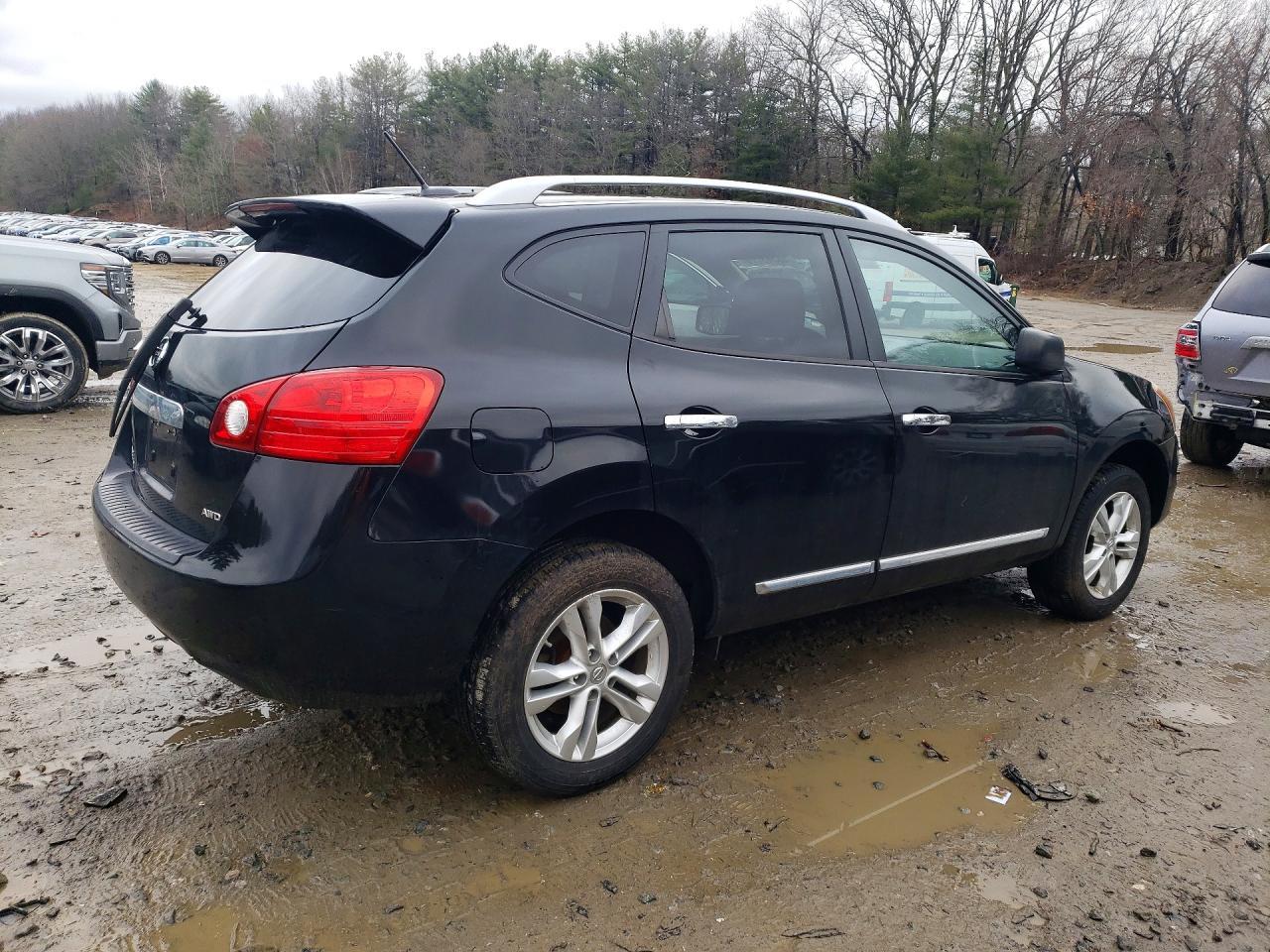2015 NISSAN ROGUE