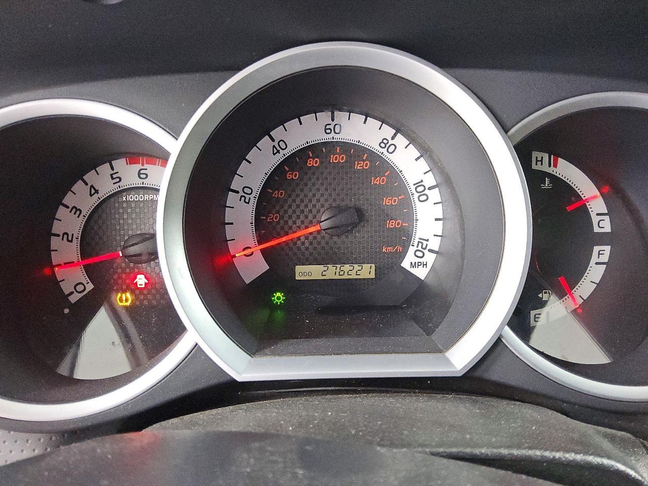 2011 TOYOTA TACOMA