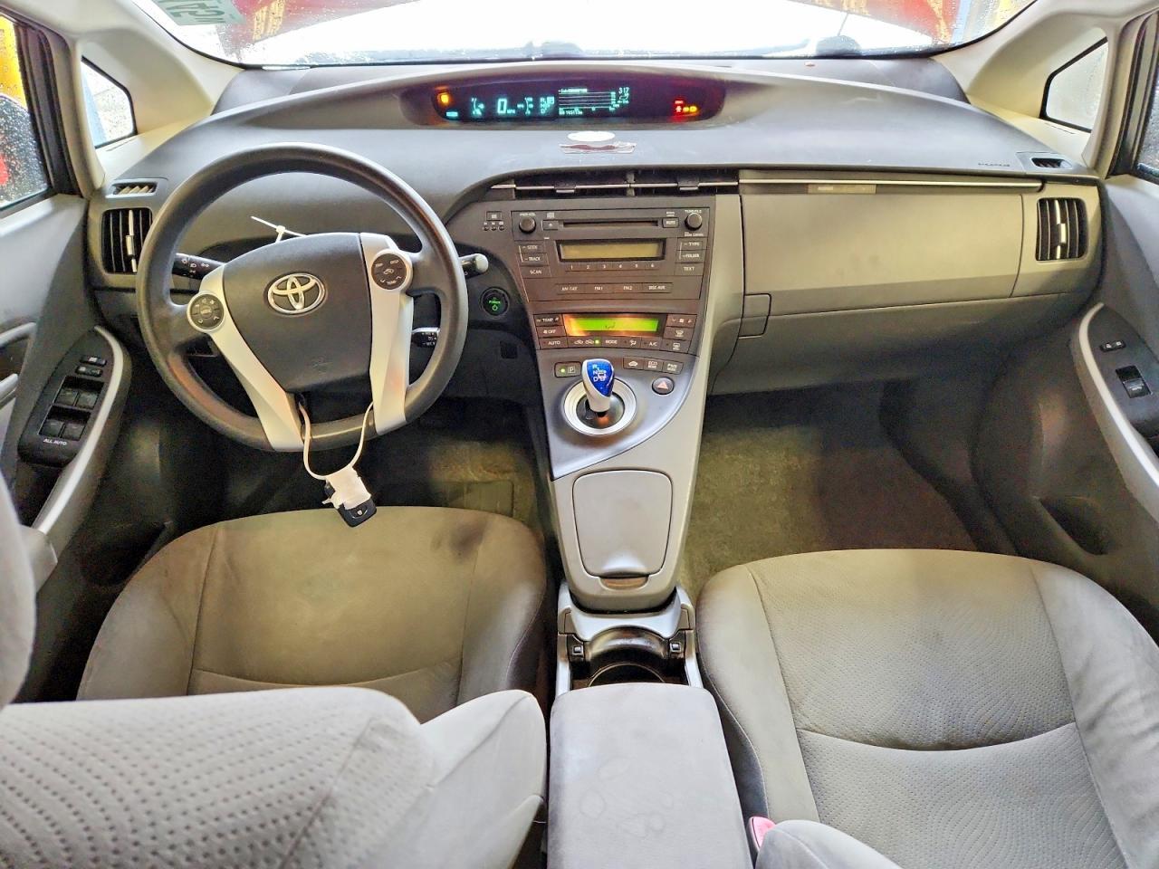 2010 TOYOTA PRIUS