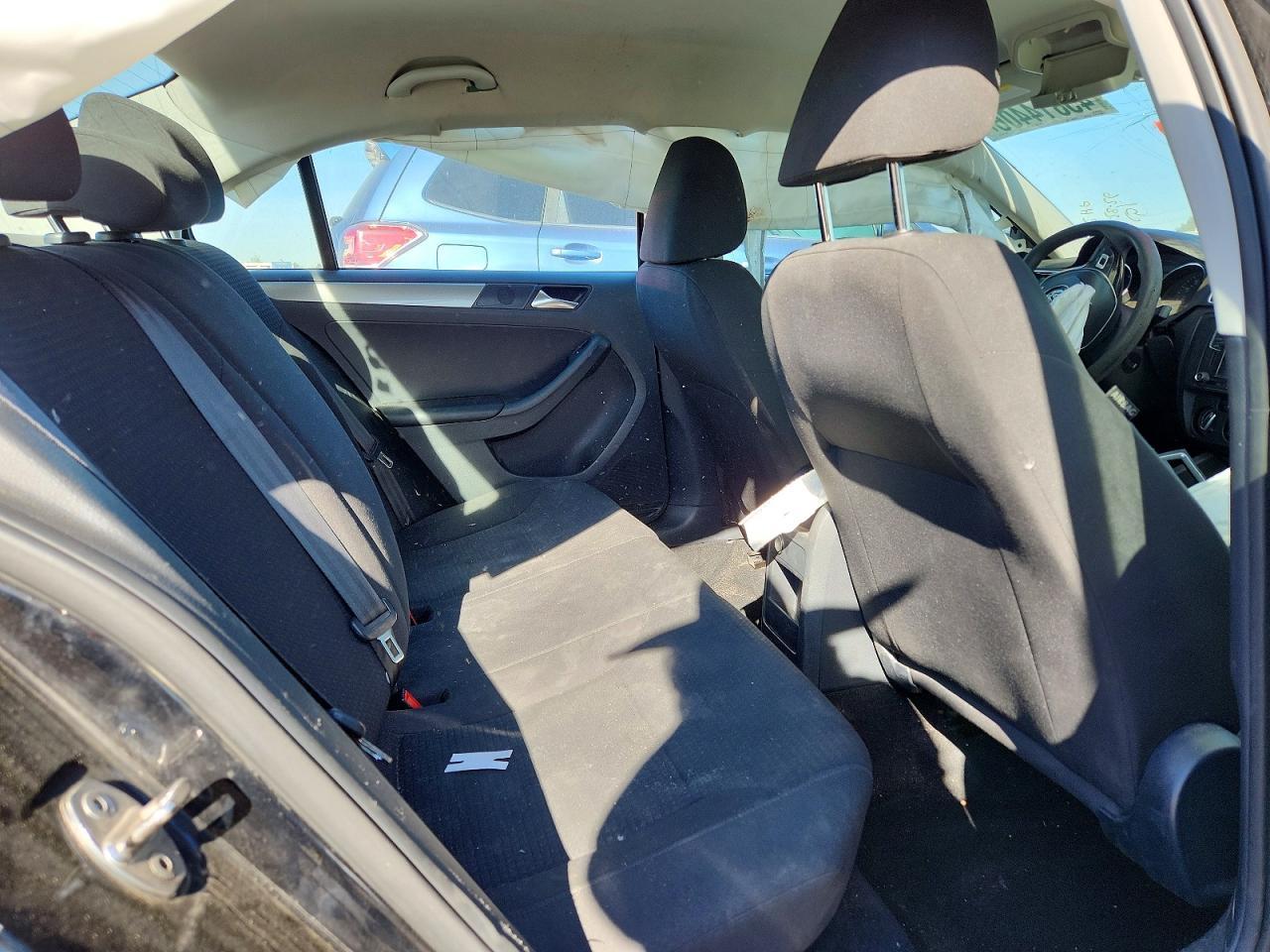 2016 VOLKSWAGEN JETTA