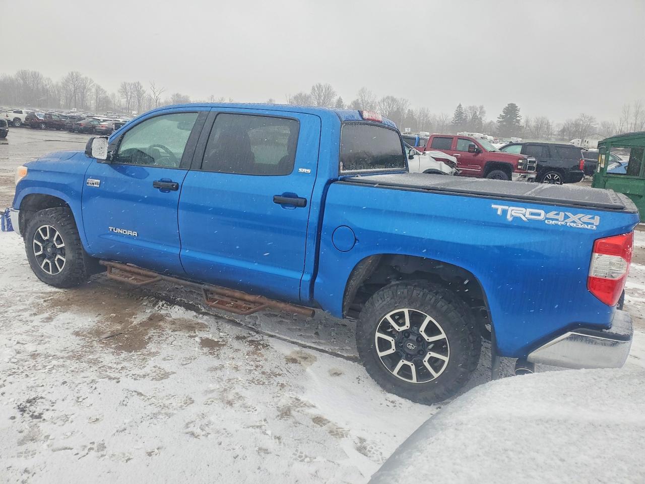 2017 TOYOTA TUNDRA