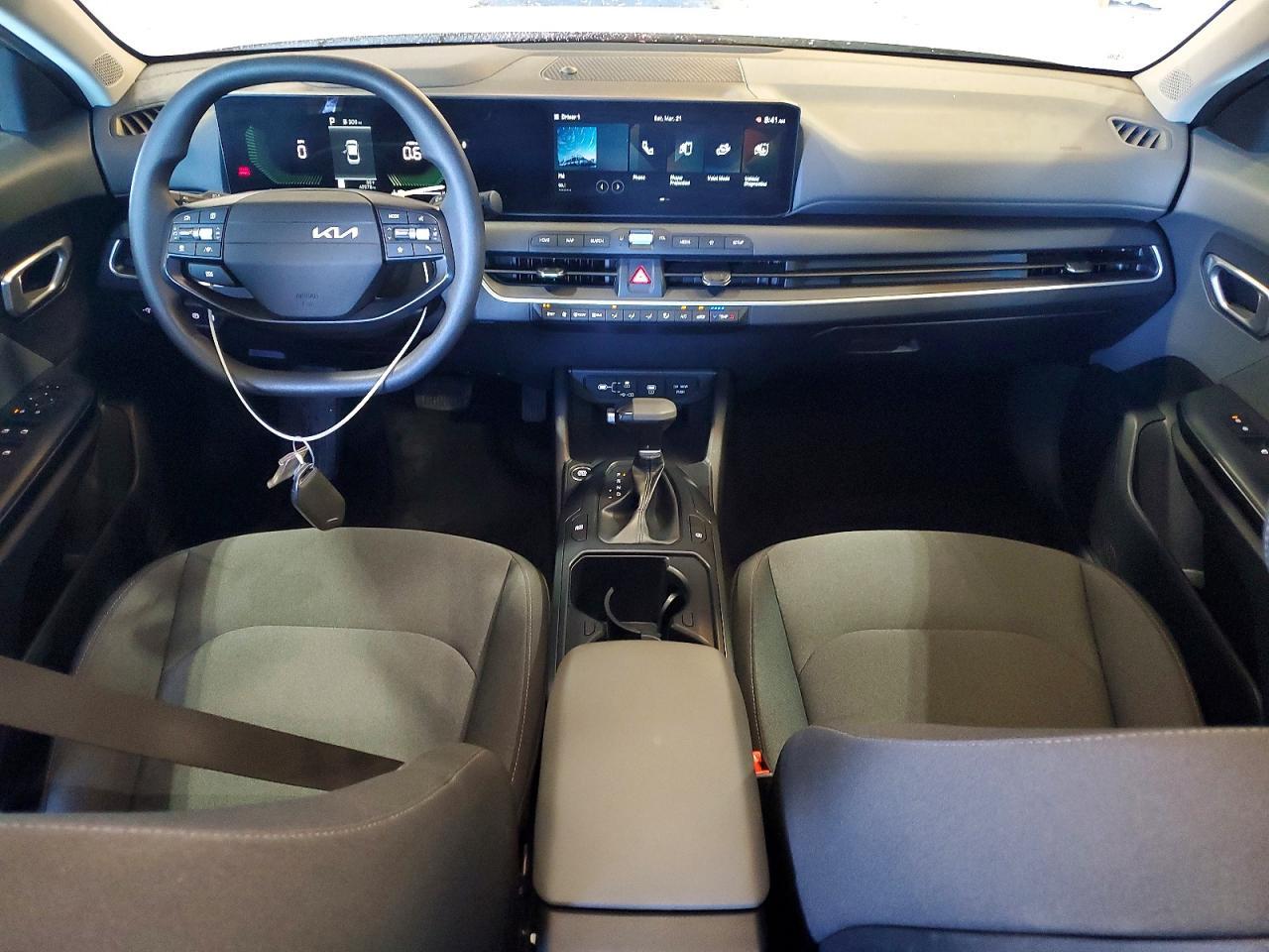2025 KIA K4