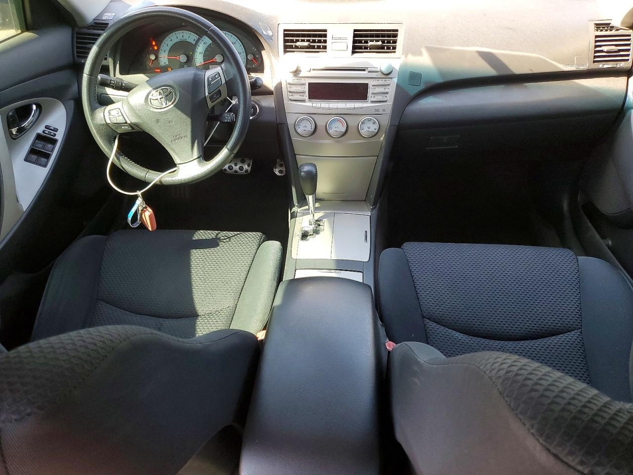 2011 TOYOTA CAMRY
