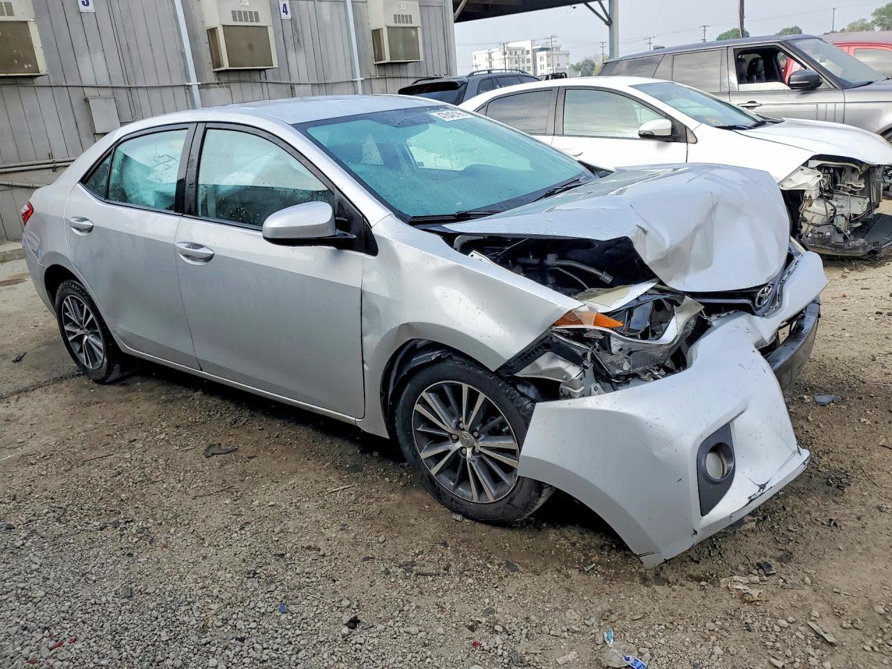 2016 TOYOTA COROLLA