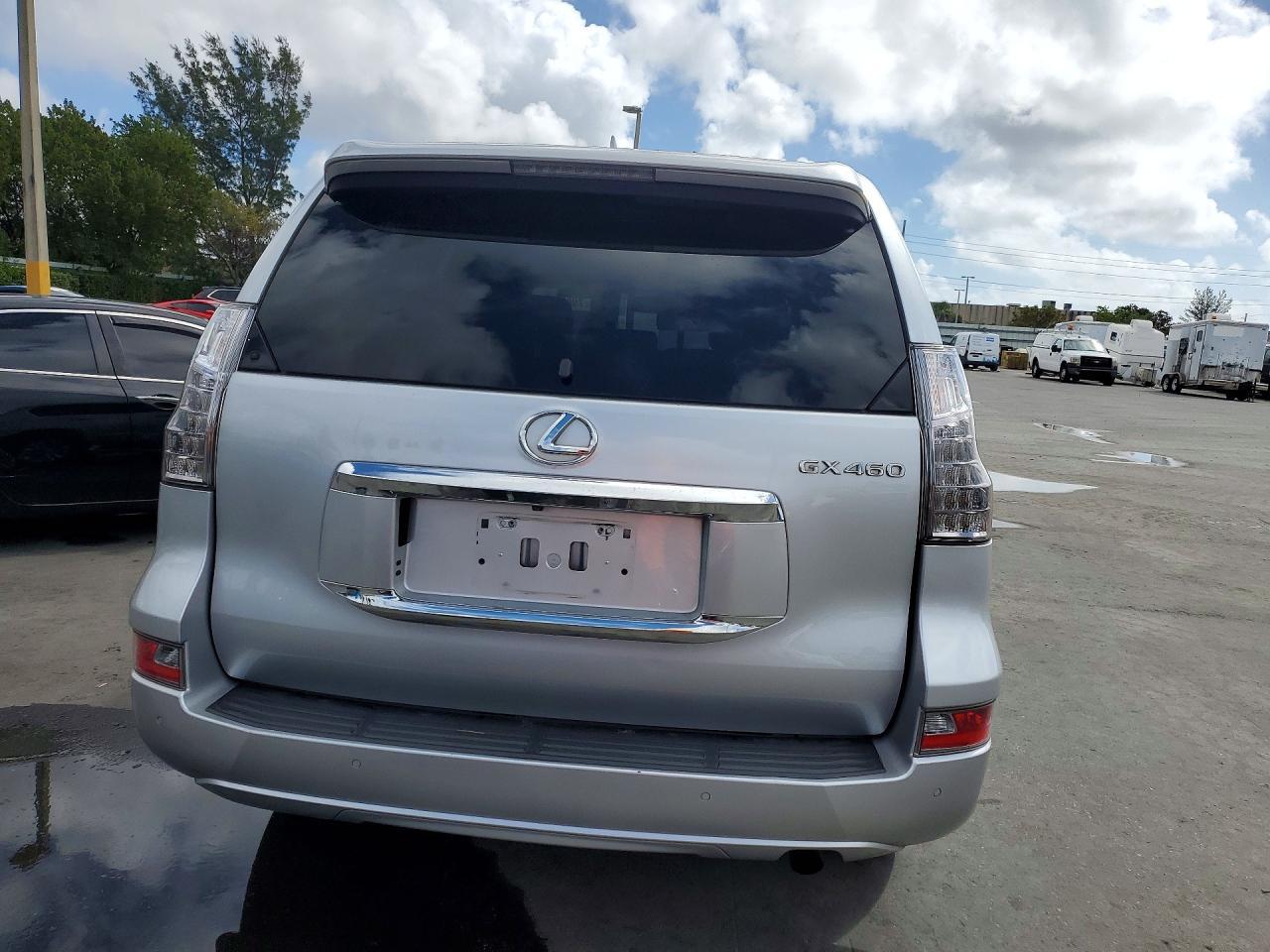 2017 LEXUS GX 460