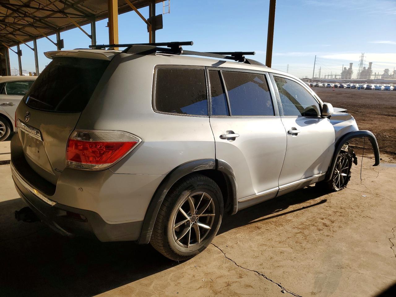 2012 TOYOTA HIGHLANDER
