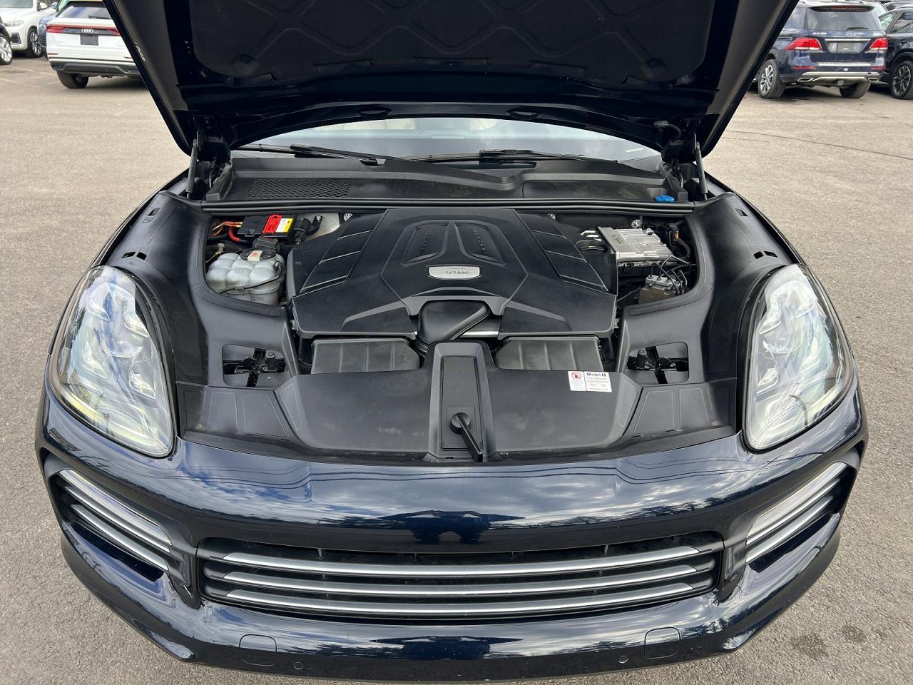 2020 PORSCHE CAYENNE