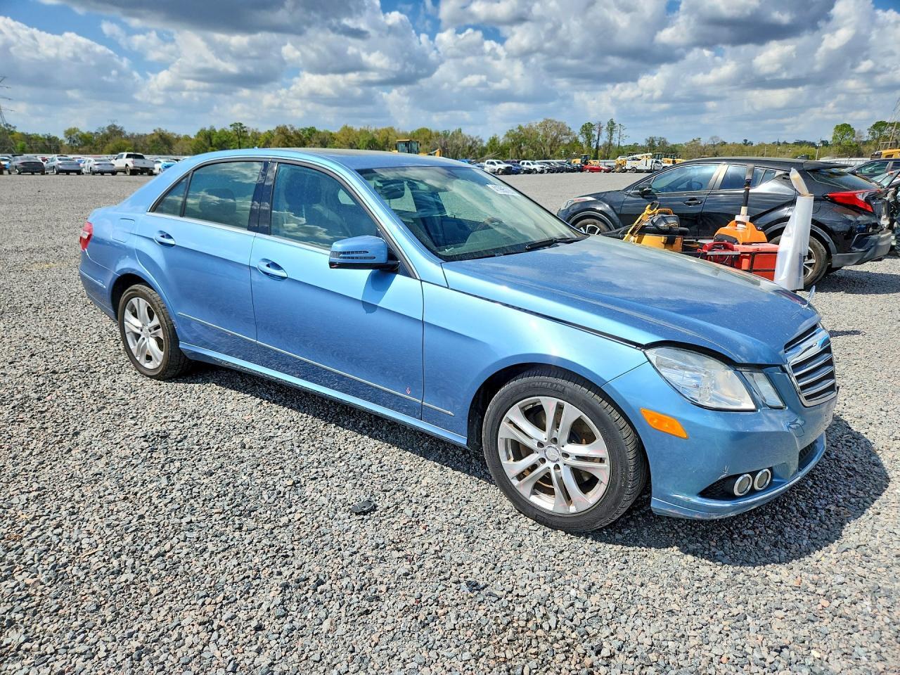 2011 MERCEDES-BENZ E-Class