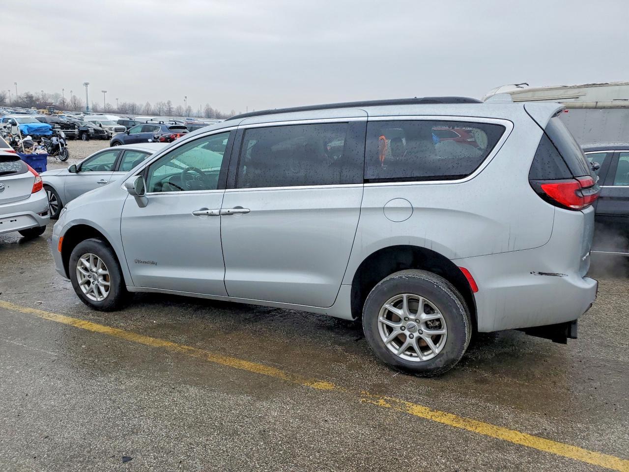 2022 CHRYSLER Pacifica