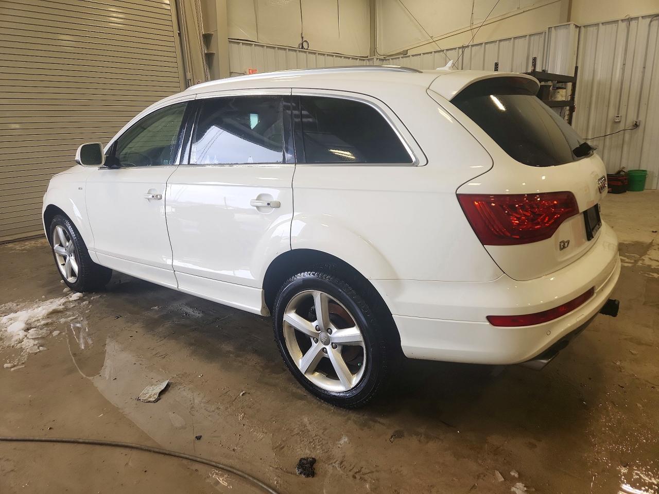 2010 AUDI Q7