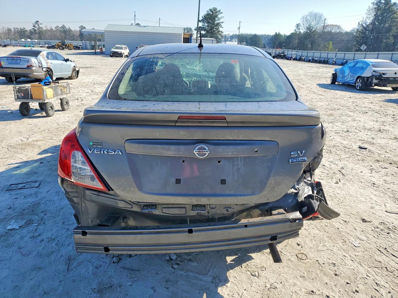 2018 NISSAN VERSA