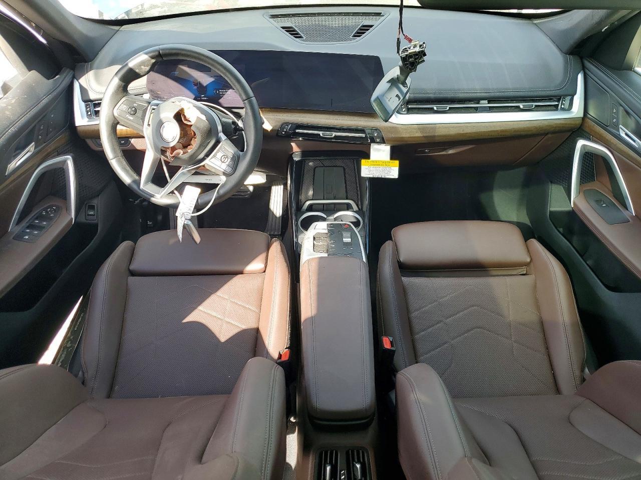 2025 BMW X1
