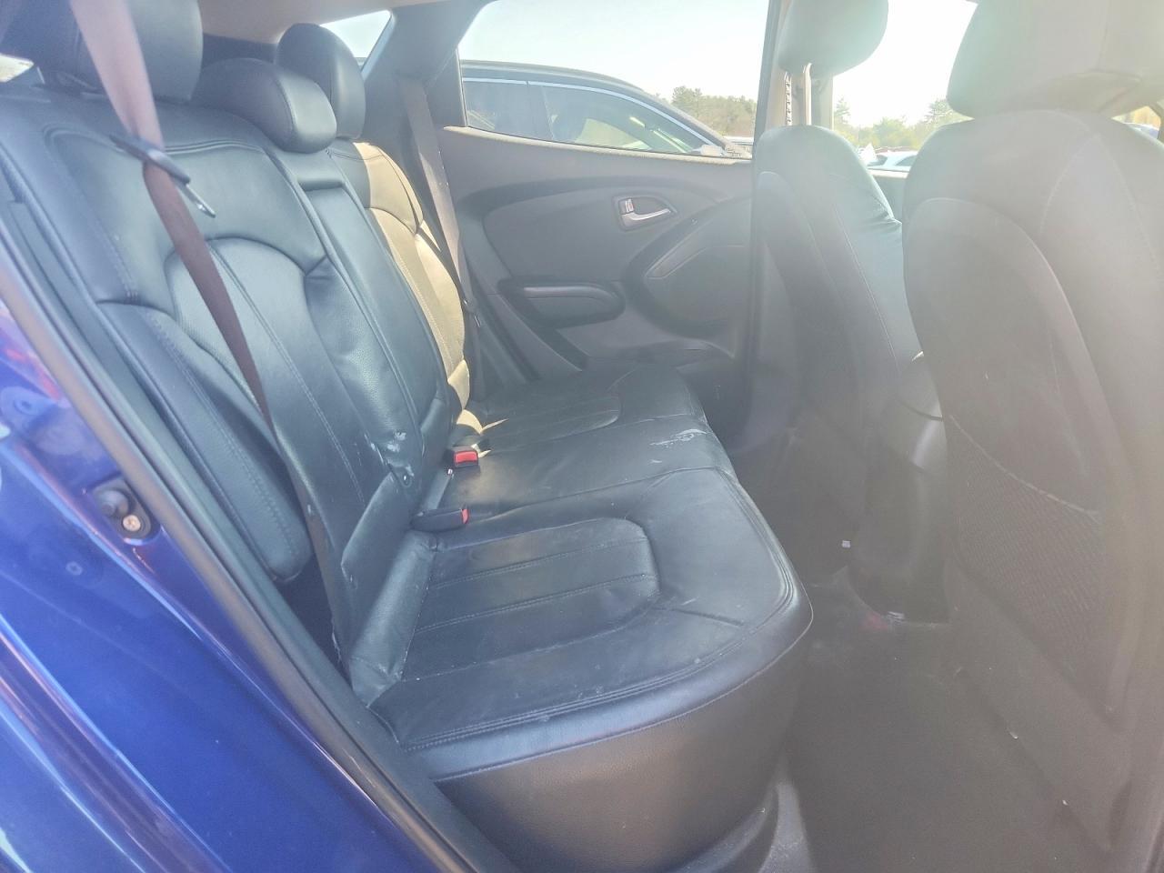 2011 HYUNDAI TUCSON