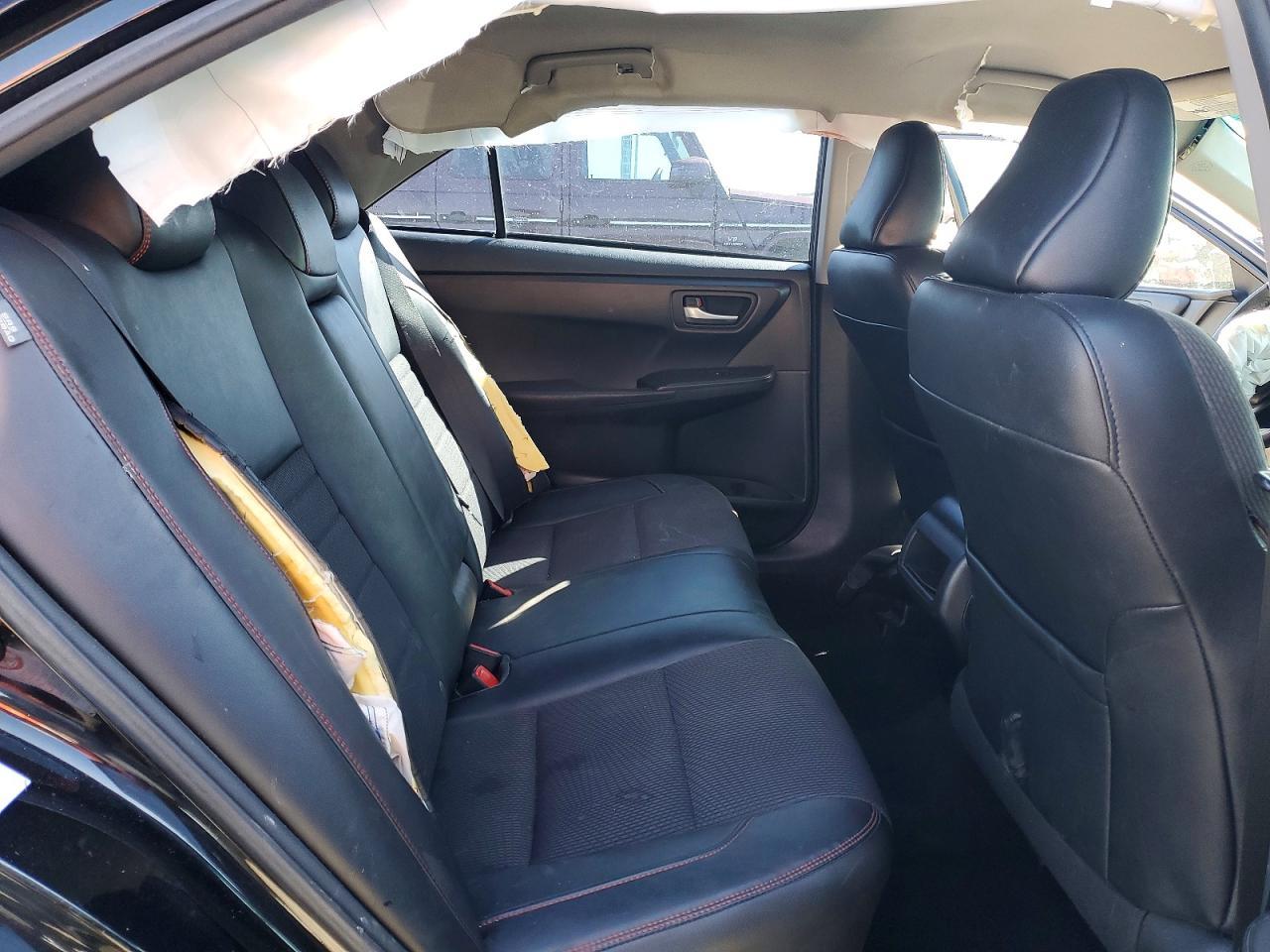 2016 TOYOTA CAMRY