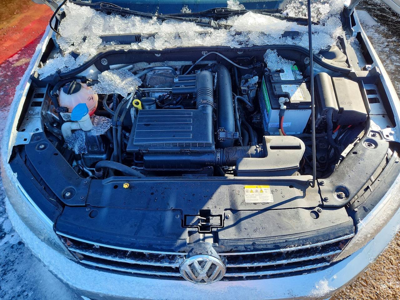 2016 VOLKSWAGEN JETTA