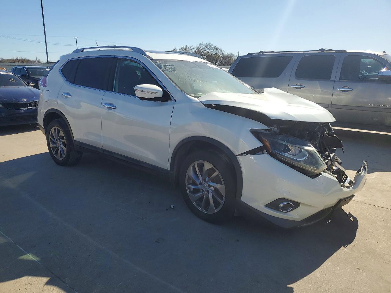 2015 NISSAN ROGUE