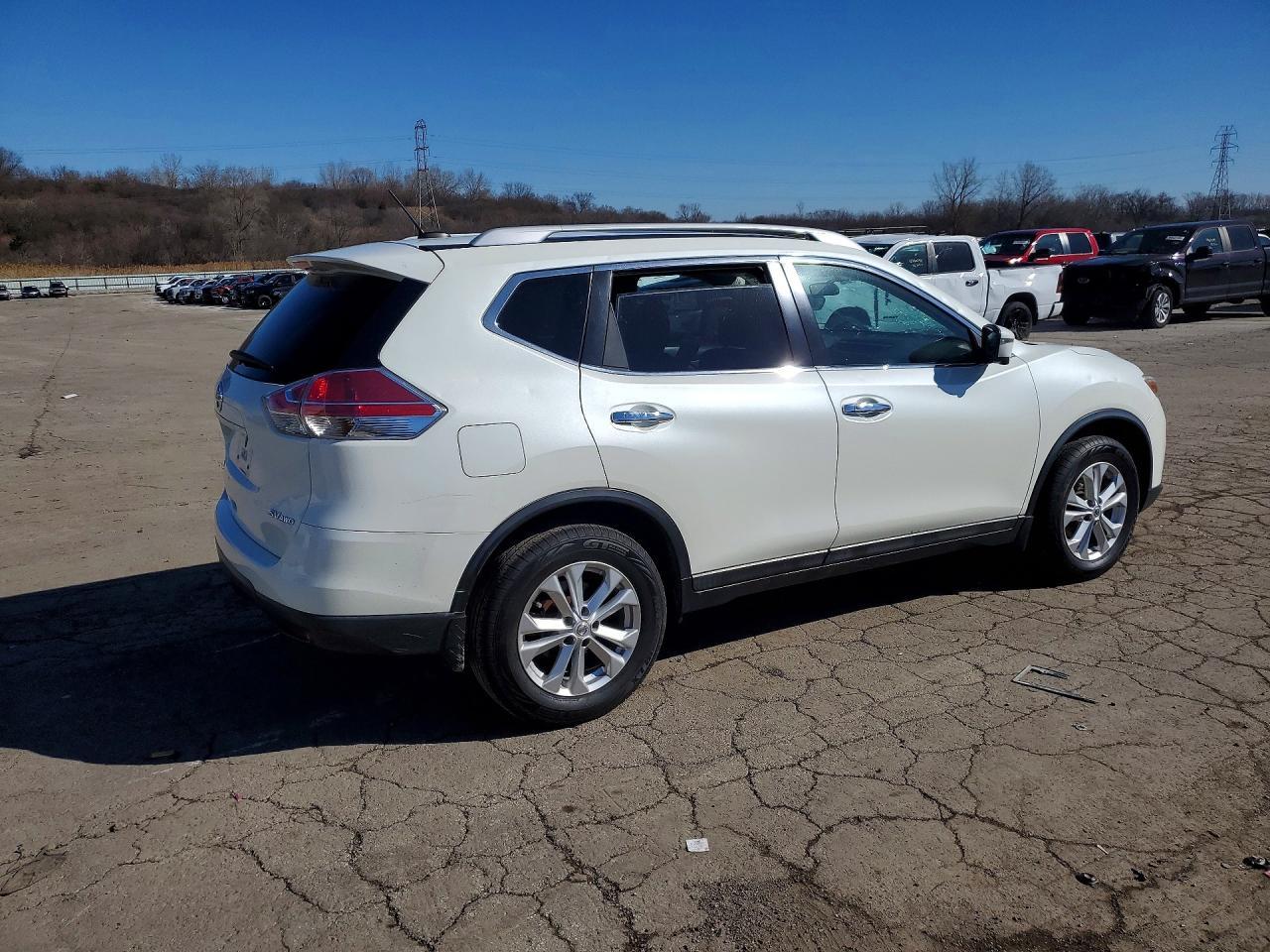 2016 NISSAN ROGUE