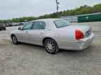 2011 LINCOLN Town Car