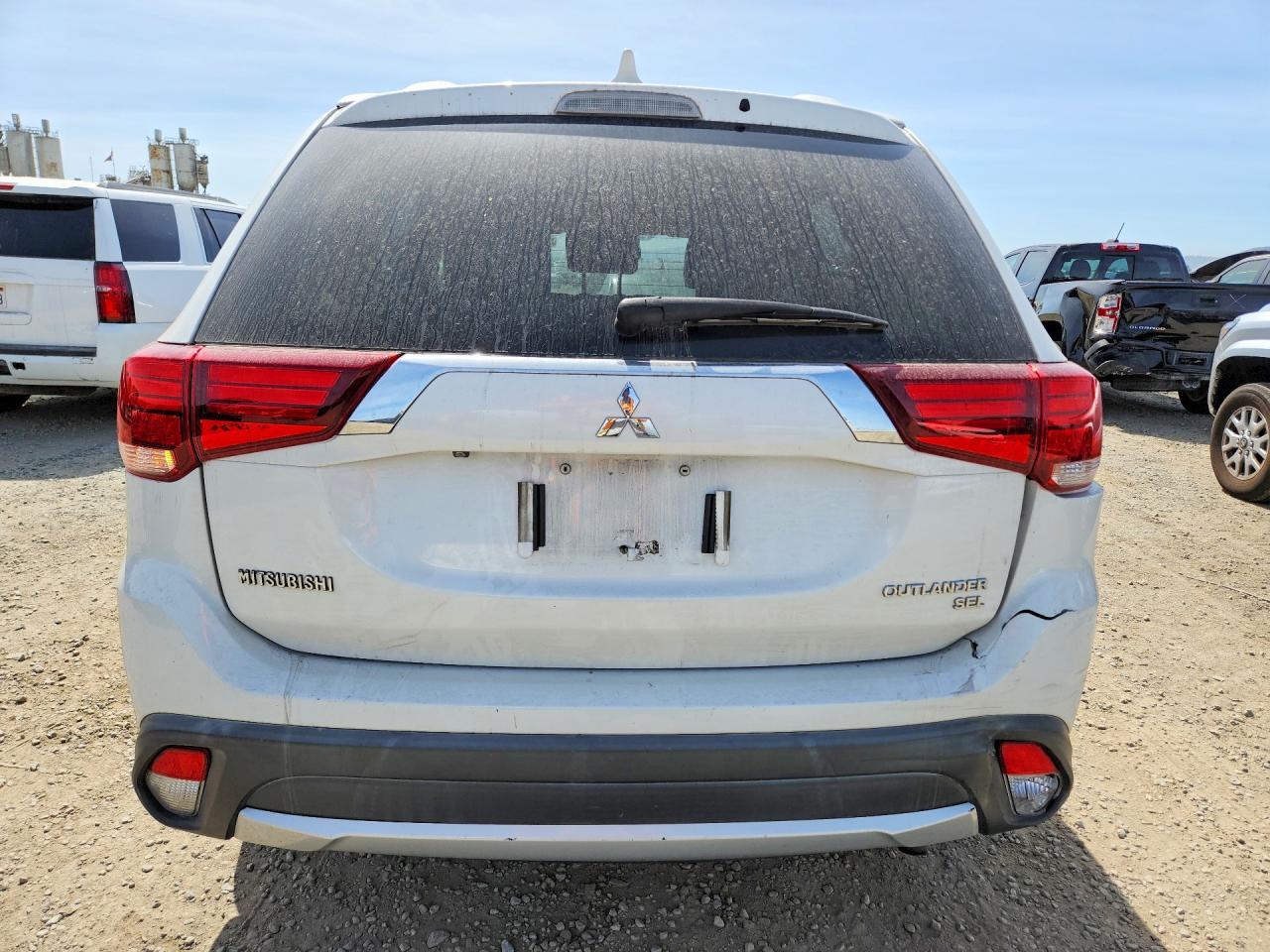 2017 MITSUBISHI outlander