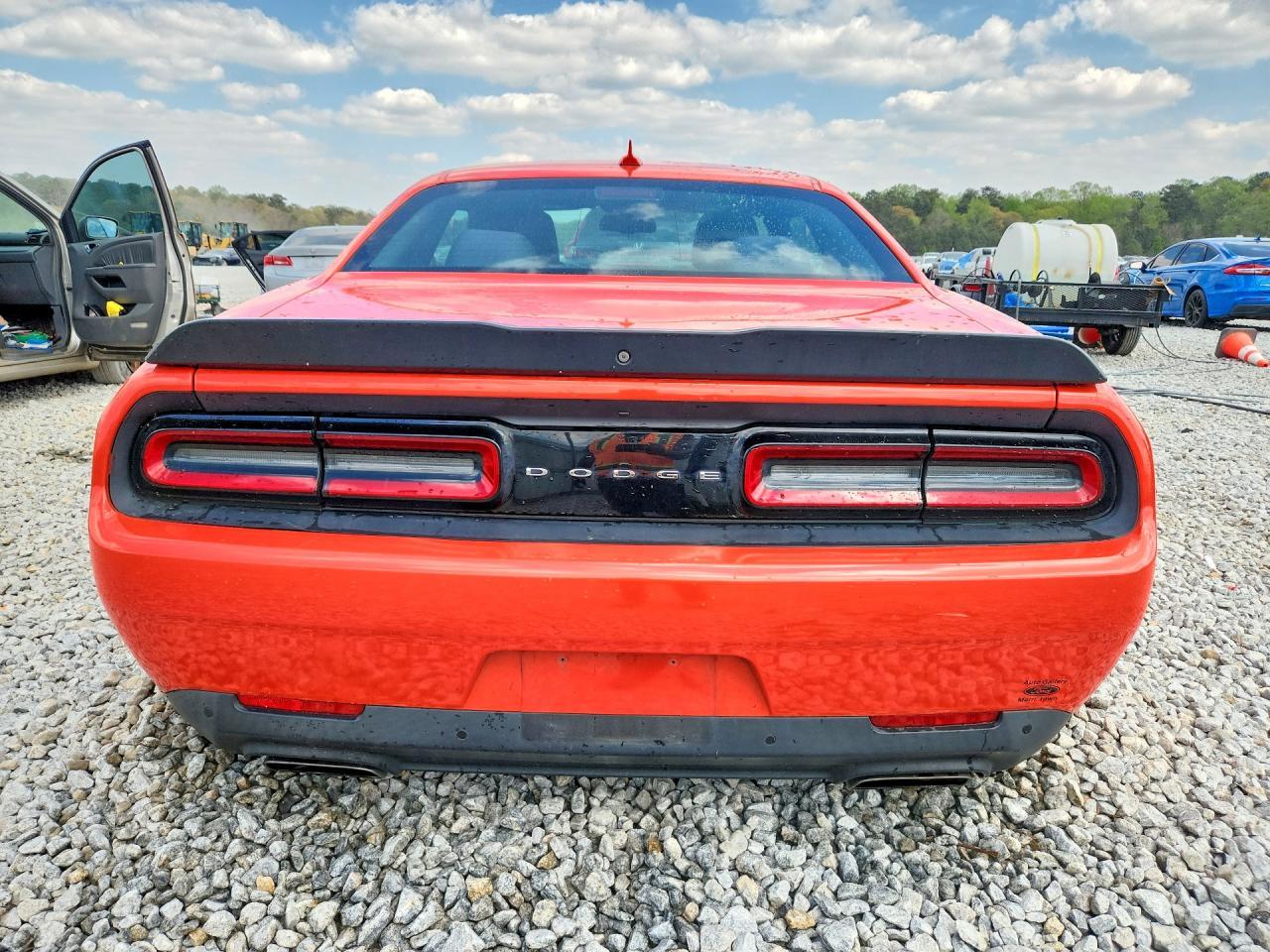 2018 DODGE Challenger