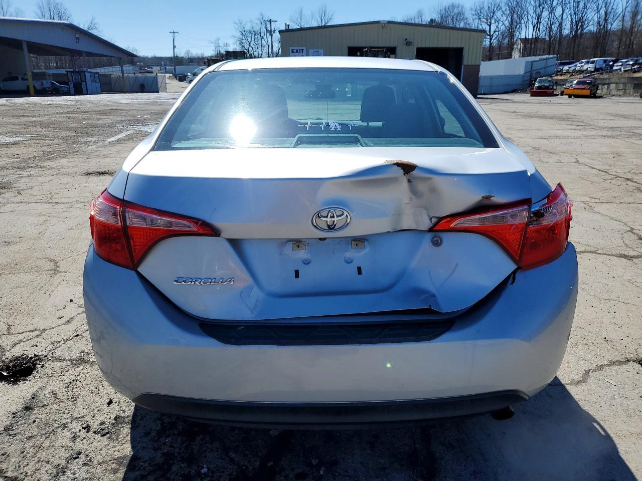 2017 TOYOTA COROLLA