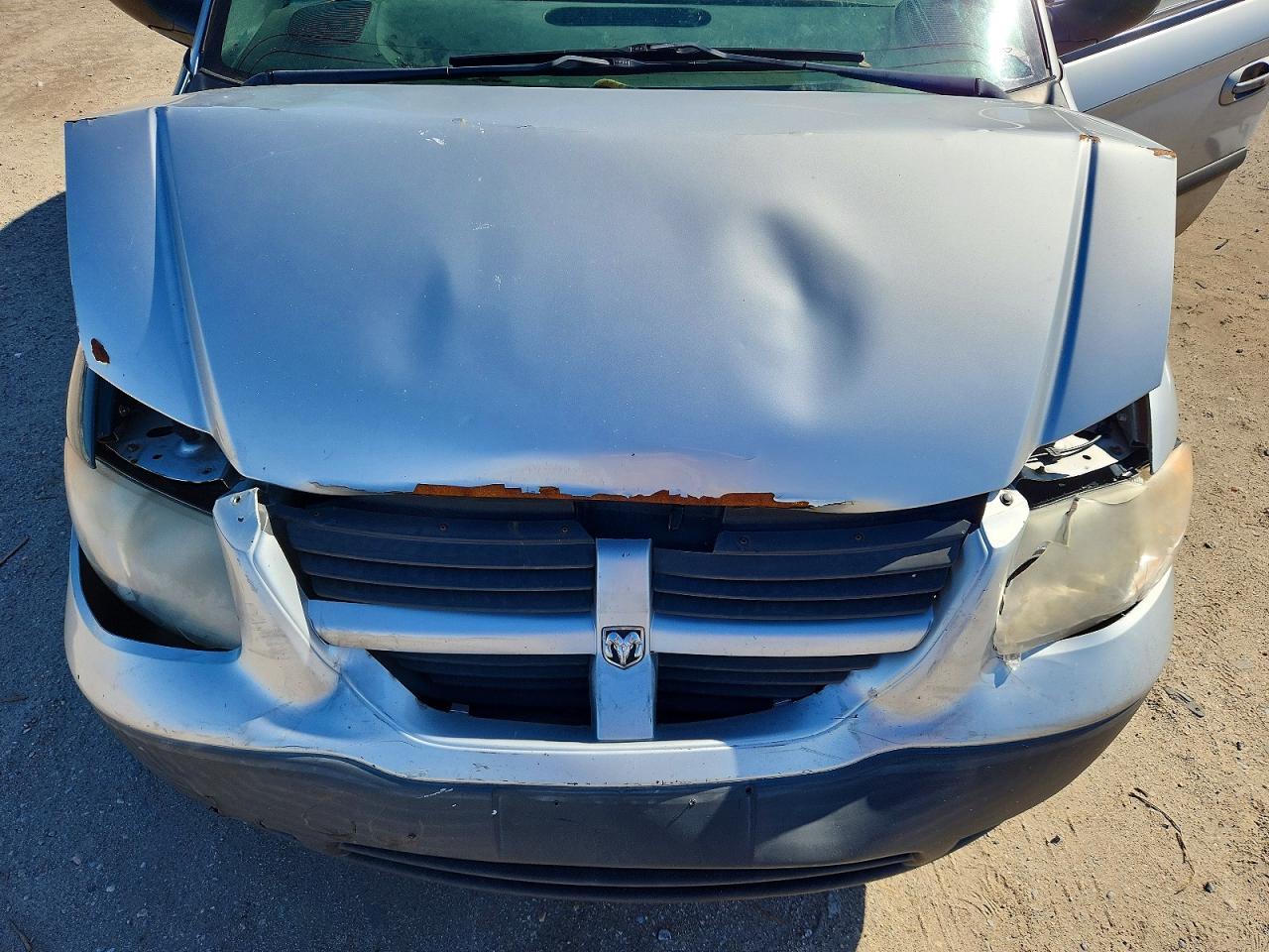 2005 DODGE CARAVAN