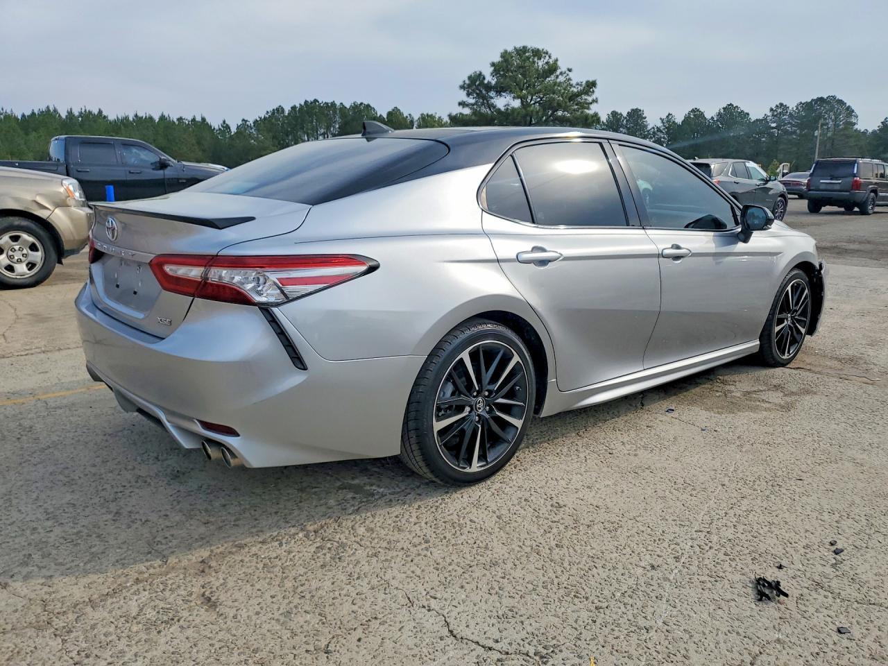 2019 TOYOTA CAMRY