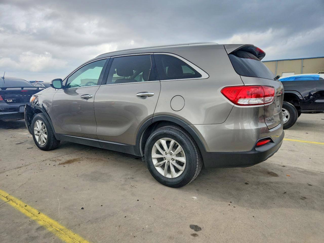 2016 KIA SORENTO