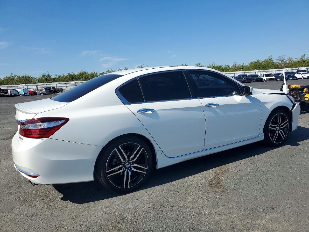 2017 HONDA ACCORD