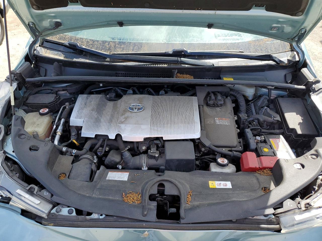 2016 TOYOTA PRIUS