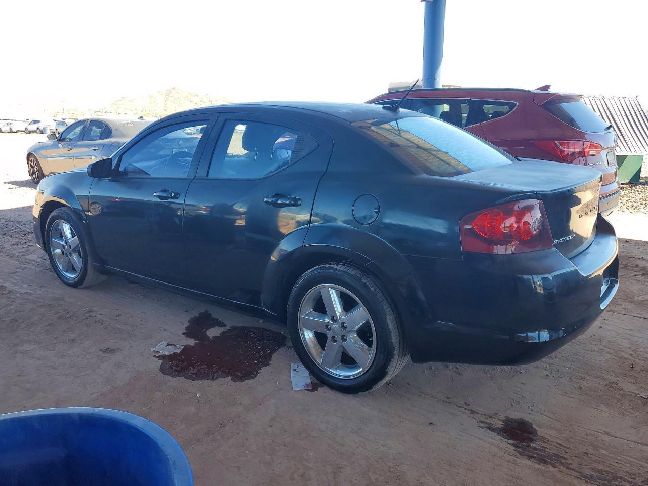 2013 DODGE Avenger