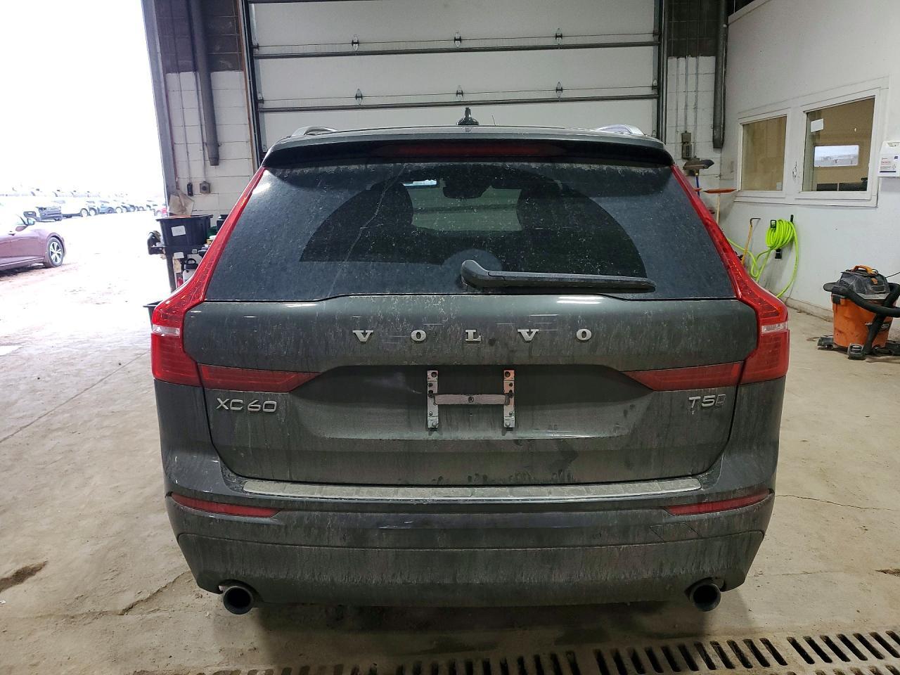 2020 VOLVO XC60